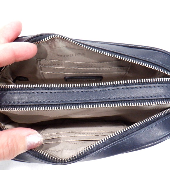 MICHAEL KORS Small Camera Bag Crossbody NWT - Picture 6 of 11